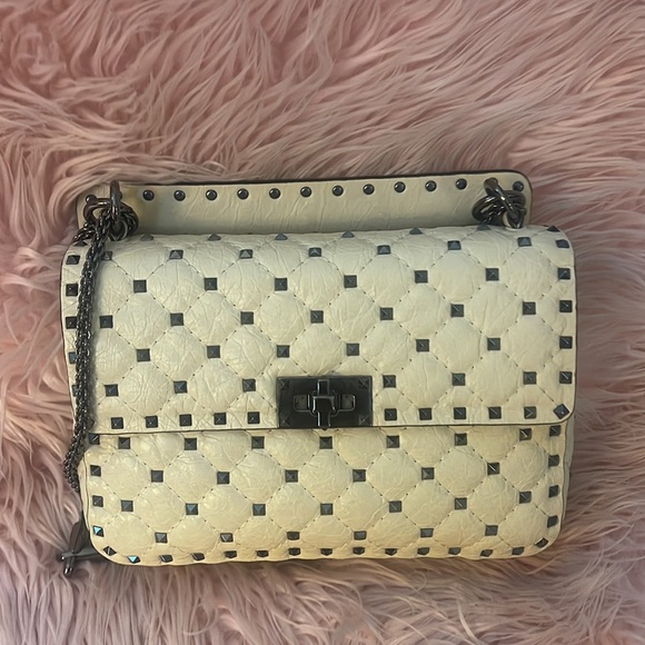 Valentino Rock-stud Matelasse Leather Quilted Shoulder bag - Picture 7 of 9